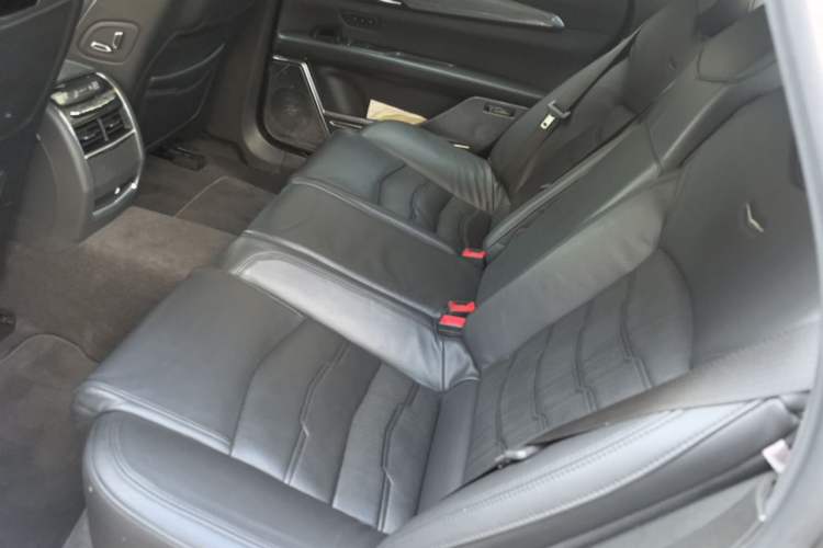 Used Cadillac CT6 2017 40T Platinum Edition Left Rear Seat