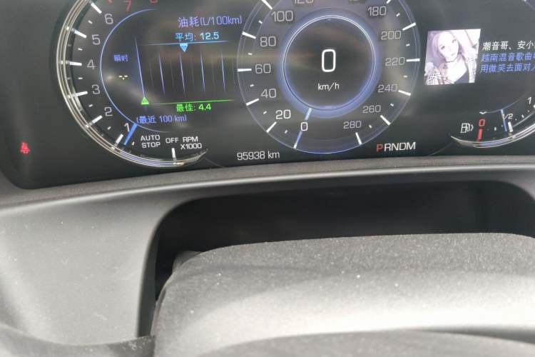 Used Cadillac CT6 2017 28T Luxury Model Odometer Close Up