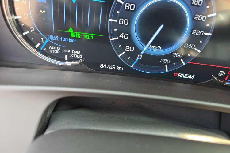 Used Cadillac CT6 2017 28T Luxury Model Odometer Close Up