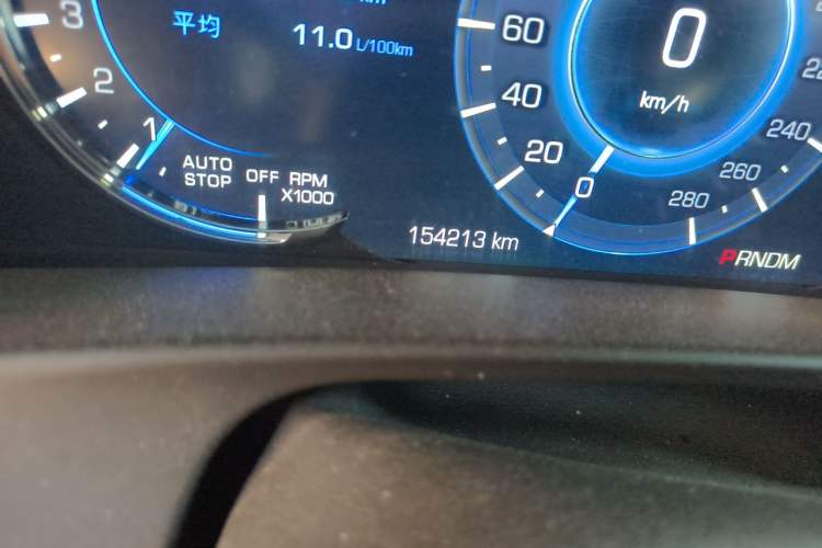 Used Cadillac CT6 2017 28T Platinum Edition Odometer Close Up