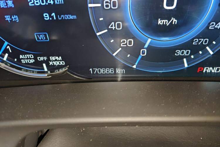 Used Cadillac CT6 2017 40T Luxury Model Odometer Close Up
