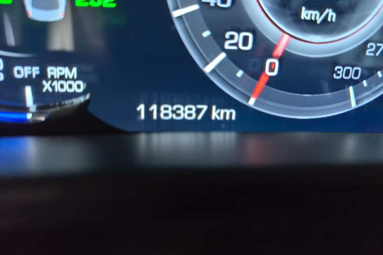Used Cadillac CT6 2017 28T Luxury Model Odometer Close Up