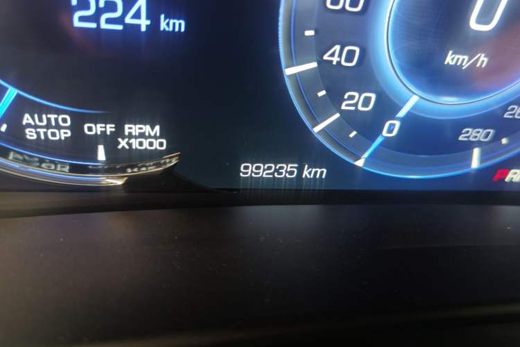 Used Cadillac CT6 2017 28T Premier Model Odometer Close Up