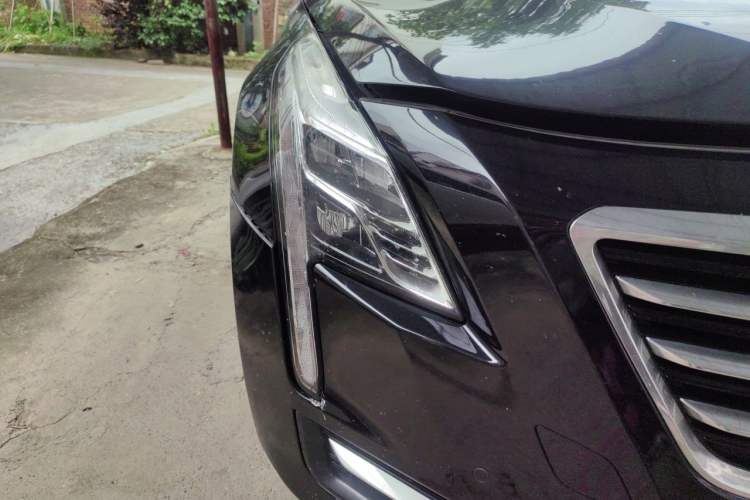 Used Cadillac CT6 2017 28T Elite Model Right Front Headlight