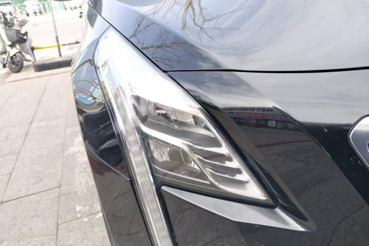 Used Cadillac CT6 2017 28T Luxury Model Right Front Headlight