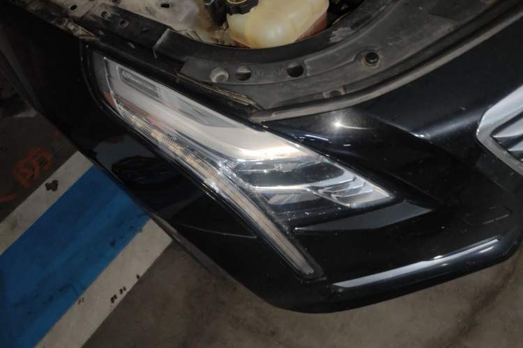 Used Cadillac CT6 2017 28T Luxury Model Right Front Headlight