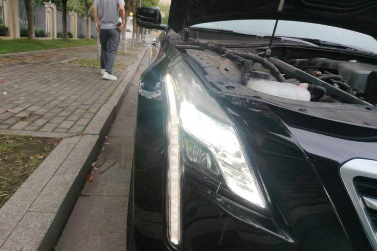 Used Cadillac CT6 2017 28T Luxury Model Right Front Headlight