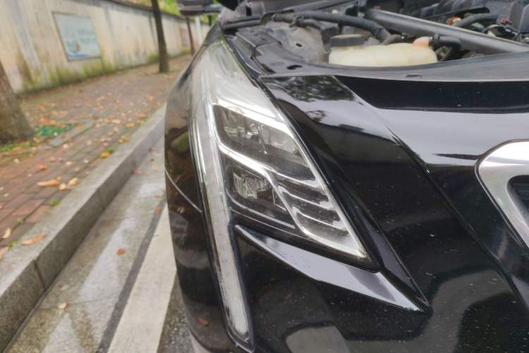 Used Cadillac CT6 2017 28T Luxury Model Right Front Headlight