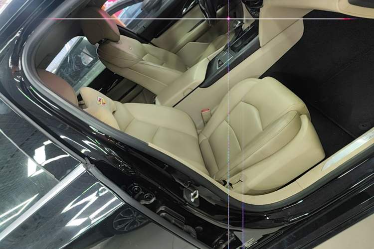Used Cadillac CT6 2017 28T Fashion Edition Right Front Seat