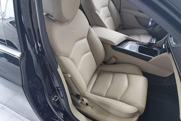 Used Cadillac CT6 2017 28T Fashion Edition Right Front Seat