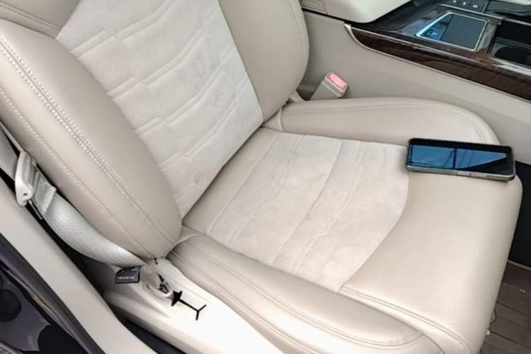 Used Cadillac CT6 2017 28T Fashion Edition Right Front Seat