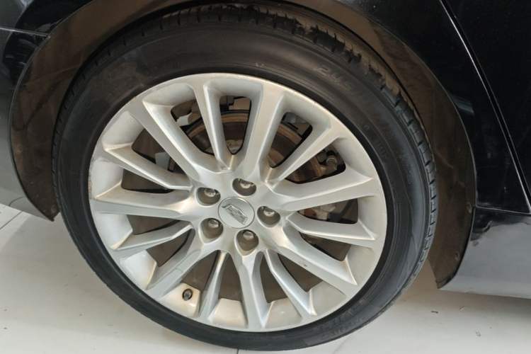 Used Cadillac CT6 2017 28T Premier Model Right Rear Wheel Hub