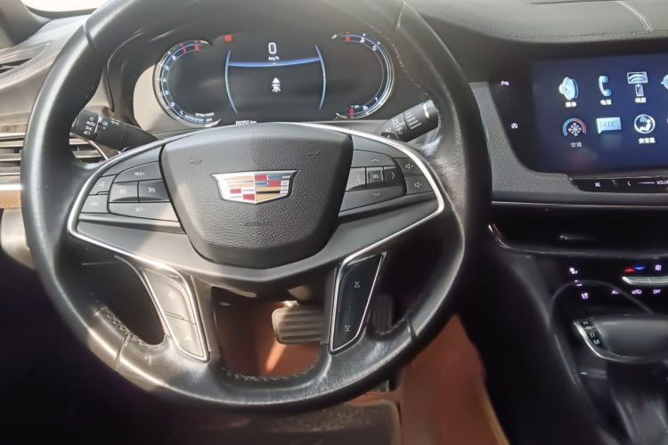 Used Cadillac CT6 2017 28T Luxury Model Steering Wheel