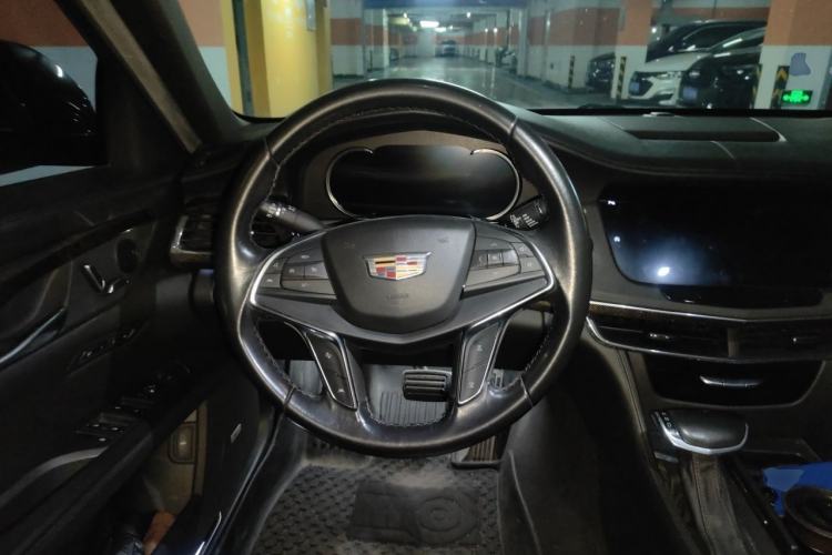 Used Cadillac CT6 2017 28T Luxury Model Steering Wheel