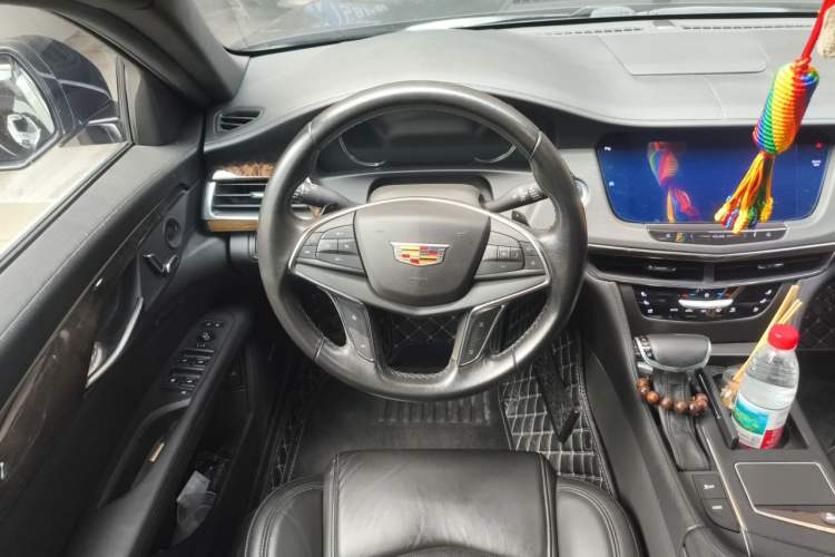 Used Cadillac CT6 2017 28T Luxury Model Steering Wheel