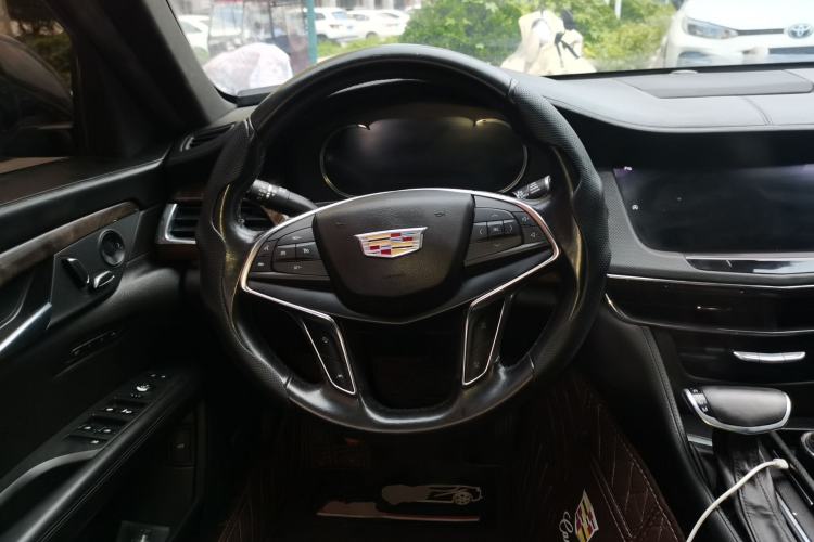 Used Cadillac CT6 2017 28T Luxury Model Steering Wheel