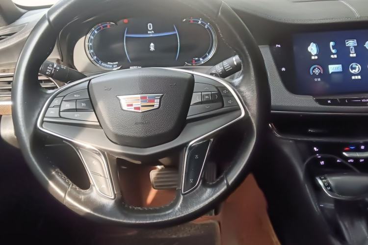 Used Cadillac CT6 2017 28T Luxury Model Steering Wheel