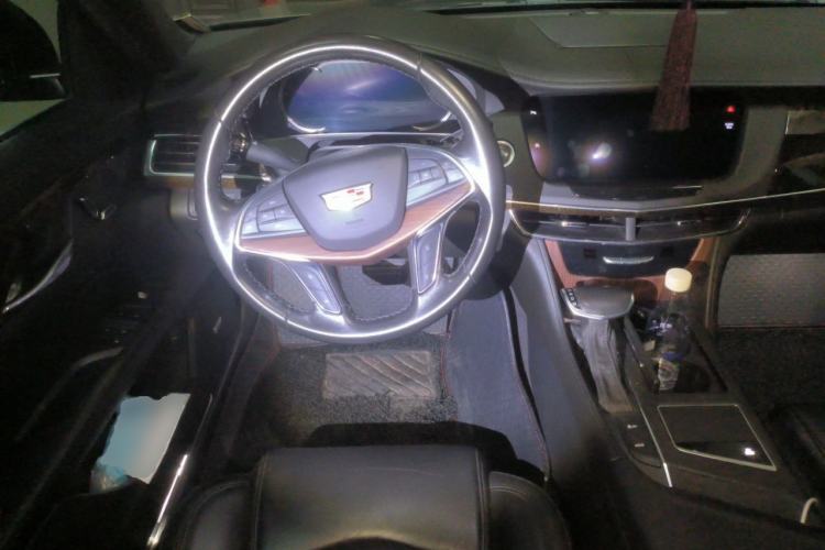 Used Cadillac CT6 2017 28T Luxury Model Steering Wheel