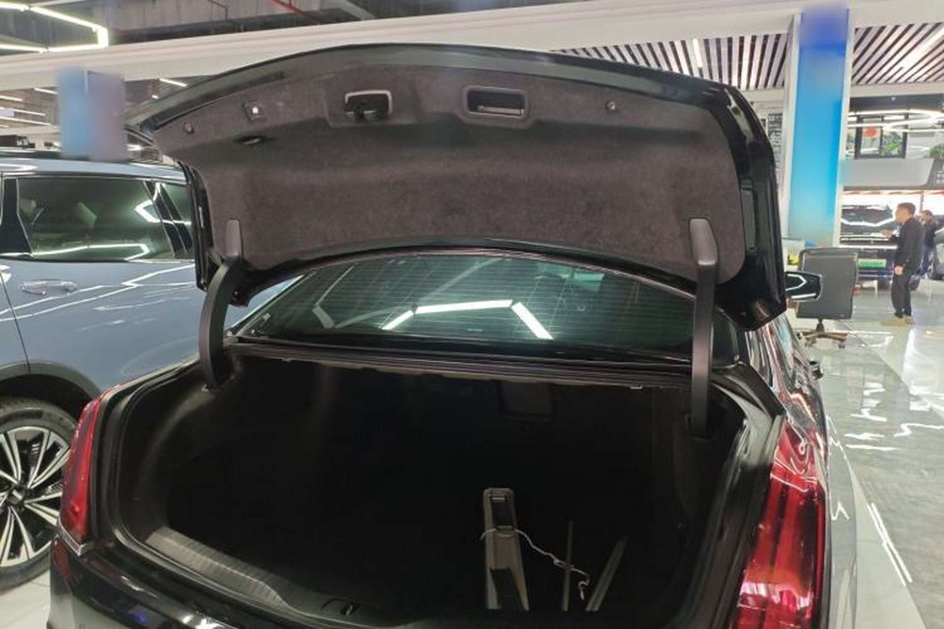 Used Cadillac CT6 2017 40T Luxury Model Trunk
