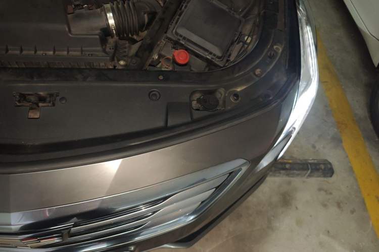 Used Cadillac CT6 2017 28T Luxury Model Engine Bay Left