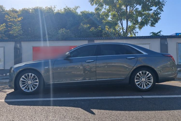 Used Cadillac CT6 2017 28T Fashion Edition Exterior 2
