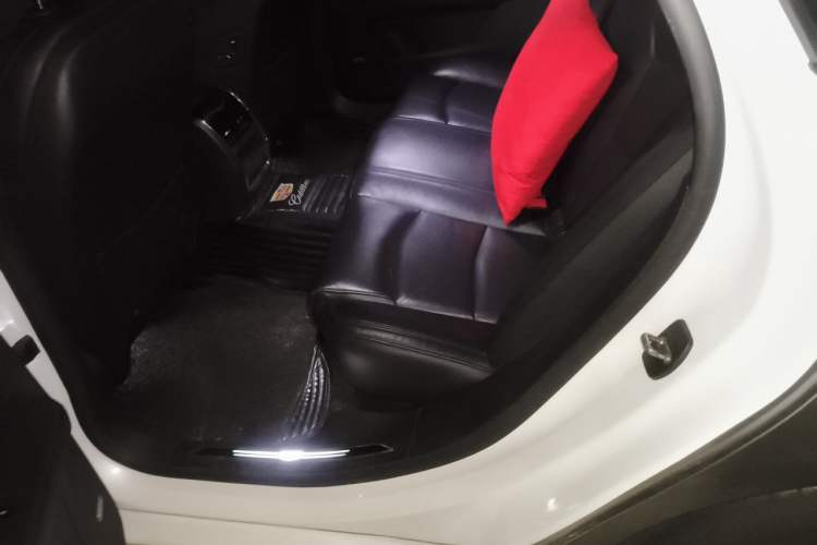 Used Cadillac CT6 2017 28T Luxury Model Left Rear Seat