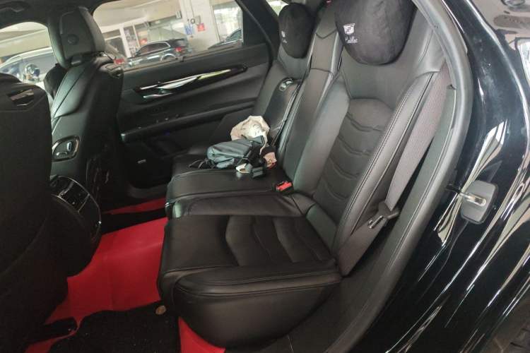 Used Cadillac CT6 2017 28T Platinum Edition Left Rear Seat