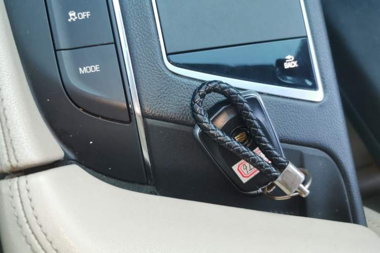 Used Cadillac CT6 2017 28T Fashion Edition Vehicle Key