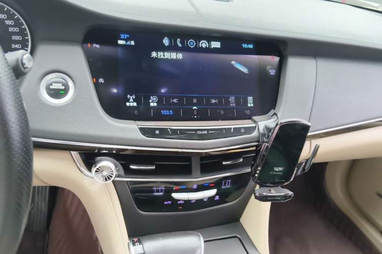 Used Cadillac CT6 2017 28T Fashion Edition Audio And AC Panel