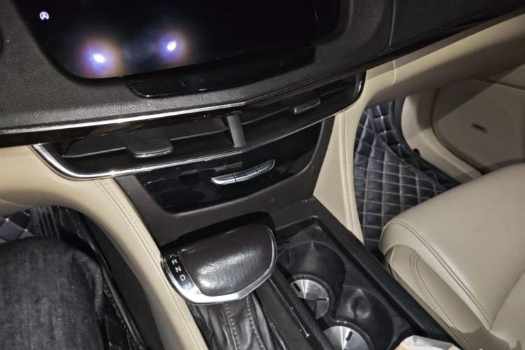 Used Cadillac CT6 2017 28T Fashion Edition Audio And AC Panel