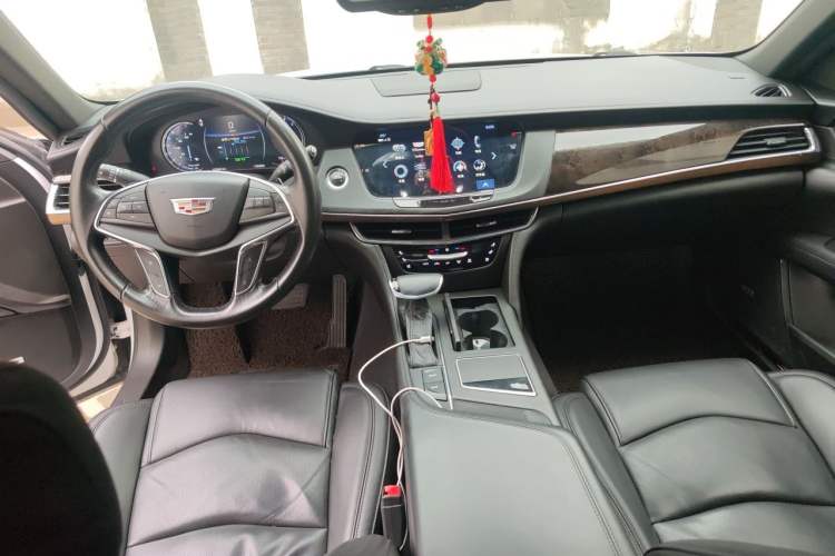 Used Cadillac CT6 2017 28T Luxury Model Center Console