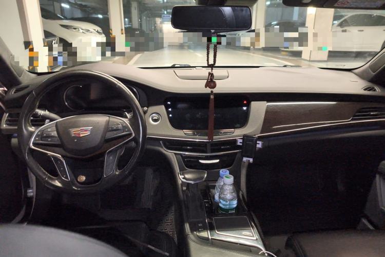 Used Cadillac CT6 2017 28T Platinum Edition Center Console