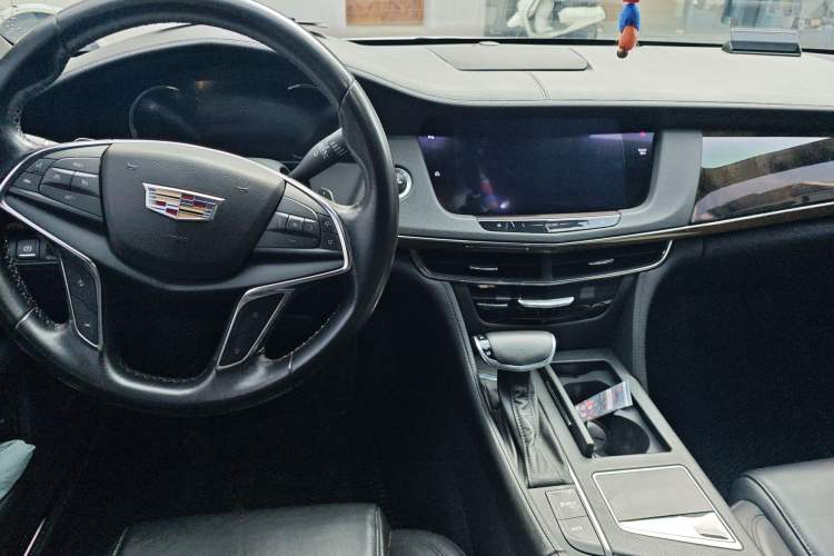 Used Cadillac CT6 2017 28T Luxury Model Center Console
