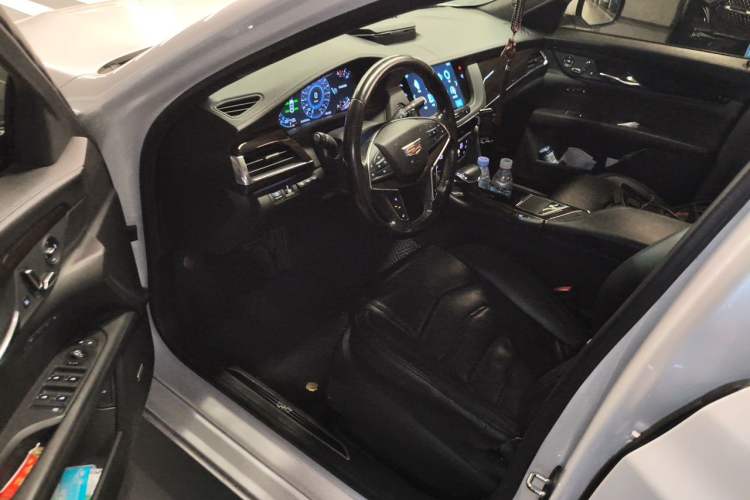 Used Cadillac CT6 2017 28T Platinum Edition Driver Seat