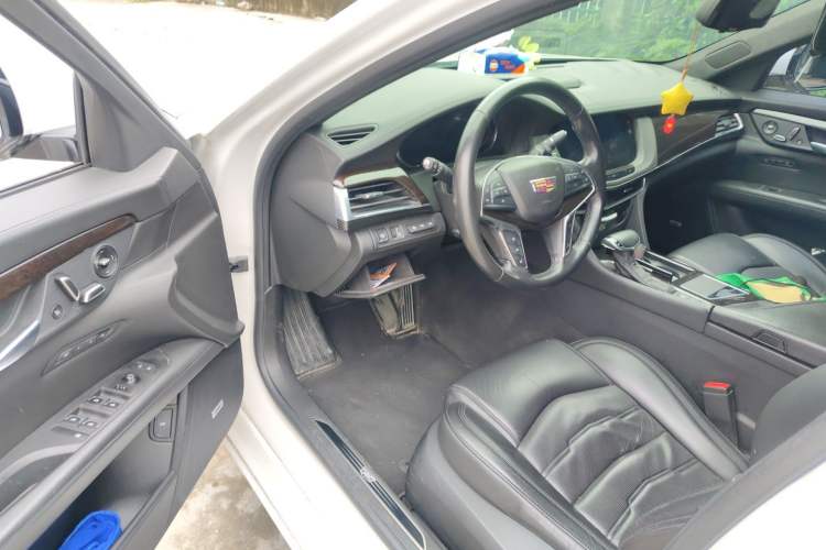 Used Cadillac CT6 2017 28T Platinum Edition Driver Seat