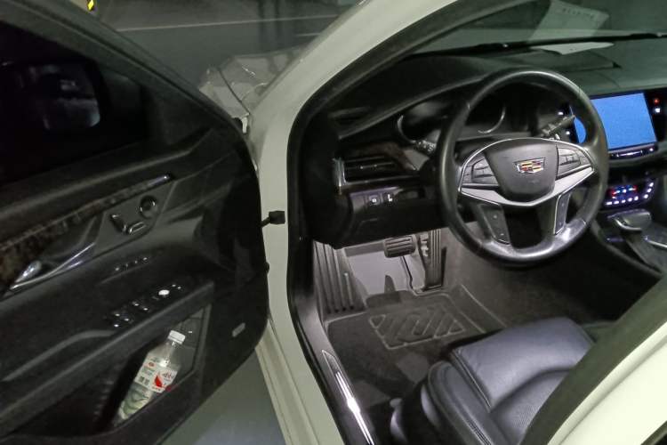 Used Cadillac CT6 2017 28T Luxury Model Driver Seat