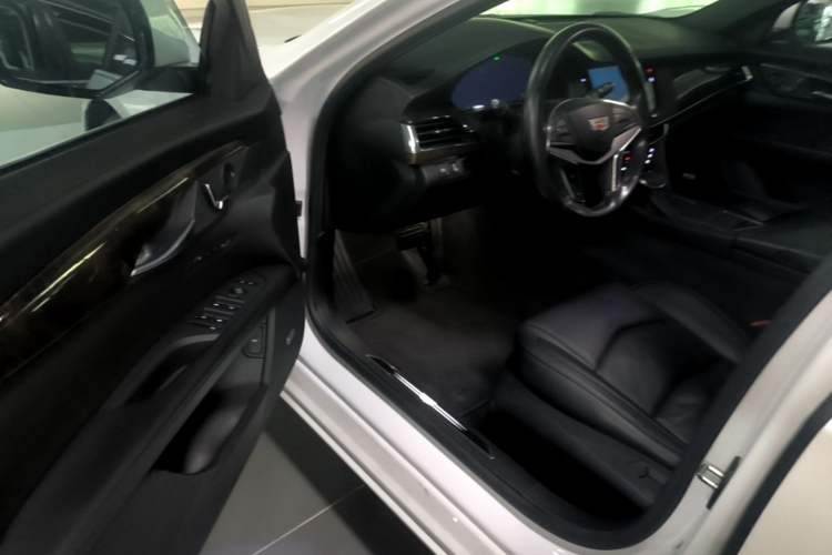 Used Cadillac CT6 2017 28T Luxury Model Driver Seat