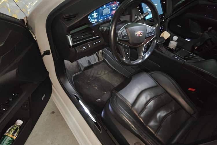 Used Cadillac CT6 2017 28T Platinum Edition Driver Seat