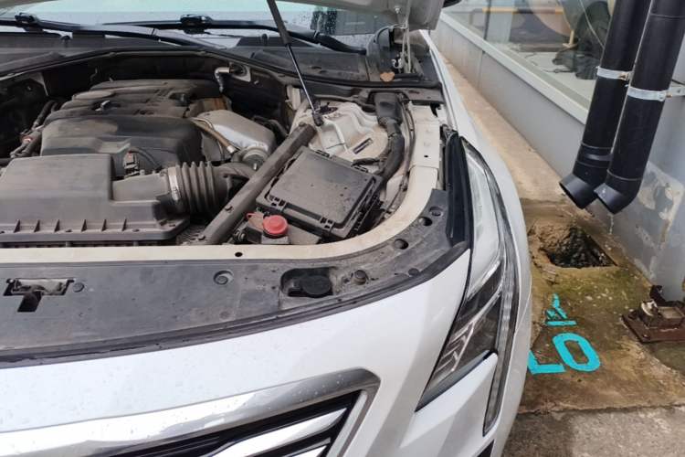 Used Cadillac CT6 2017 28T Luxury Model Engine Bay Left