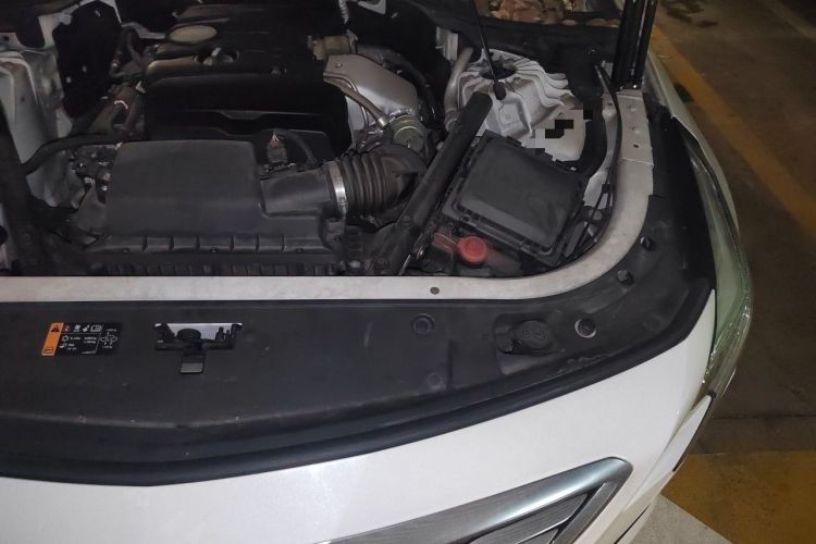 Used Cadillac CT6 2017 28T Fashion Edition Engine Bay Left