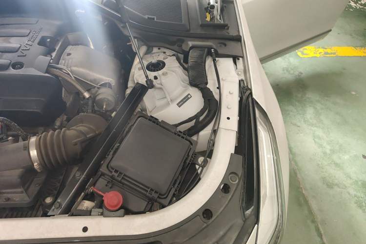Used Cadillac CT6 2017 28T Luxury Model Engine Bay Left