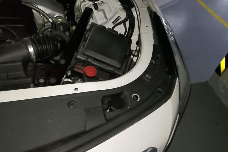 Used Cadillac CT6 2017 28T Luxury Model Engine Bay Left