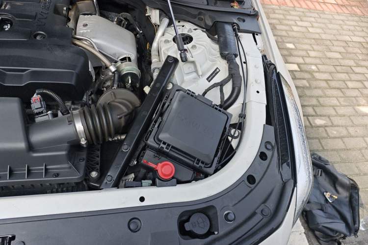 Used Cadillac CT6 2017 28T Luxury Model Engine Bay Left