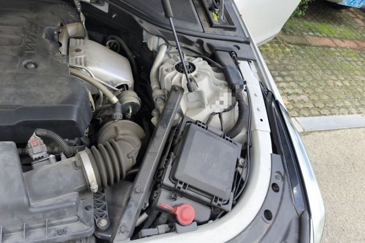 Used Cadillac CT6 2017 28T Fashion Edition Engine Bay Left
