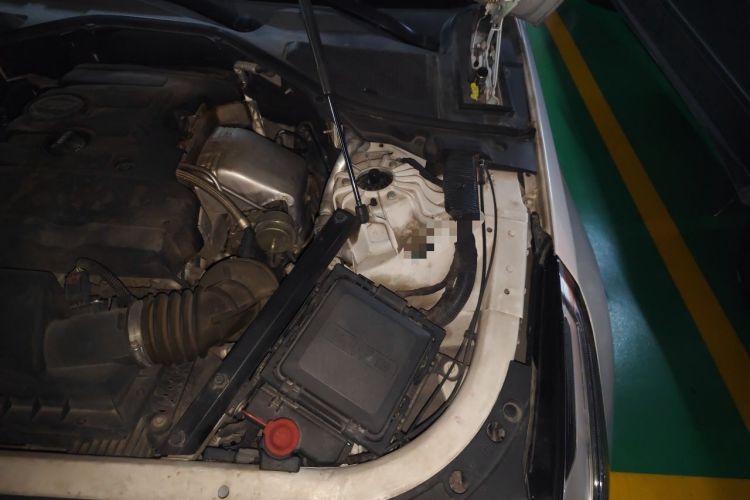 Used Cadillac CT6 2017 28T Fashion Edition Engine Bay Left