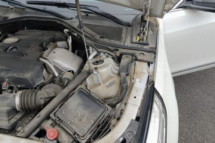 Used Cadillac CT6 2017 28T Elite Model Engine Bay Left