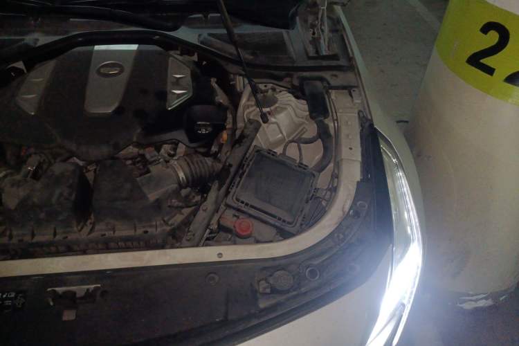 Used Cadillac CT6 2017 40T Luxury Model Engine Bay Left