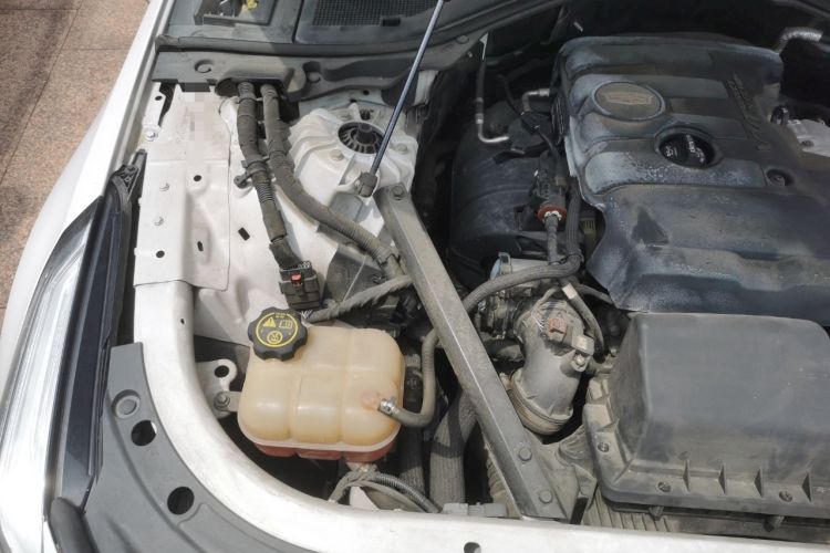 Used Cadillac CT6 2017 28T Elite Model Engine Bay Right