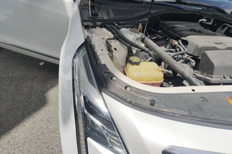 Used Cadillac CT6 2017 28T Platinum Edition Engine Bay Right