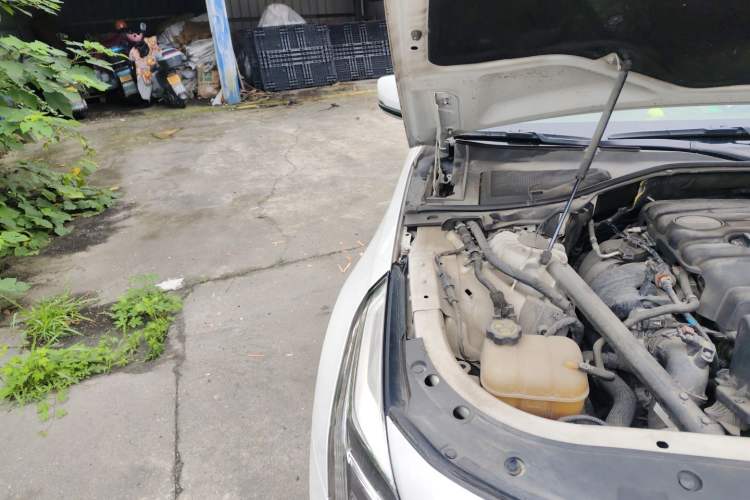 Used Cadillac CT6 2017 28T Platinum Edition Engine Bay Right